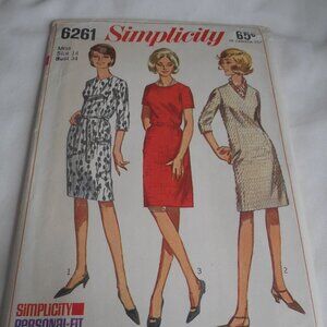Vintage 1960s Simplicity Sz 14 6261 cut pattern